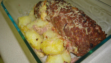 Rocambole de carne moída