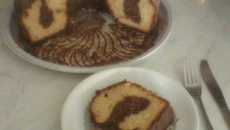 Bolo poetisa século XXI (cobertura de chocolate)