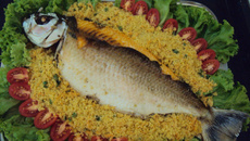 Peixe de forno recheado