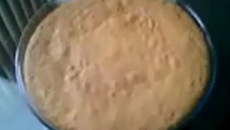 Bolo de fubá, linhaça, queijo e canela