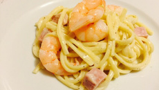 Linguini de camarão ao molho branco