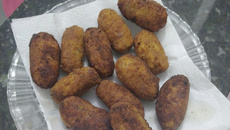 Croquete de sardinha saboroso