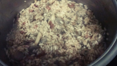 Risoto fácil de shimeji e bacon