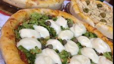 Massa de pizza fácil e deliciosa