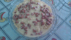 Macarrão com molho 4 queijos