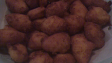 Bolinho de fubá com queijo