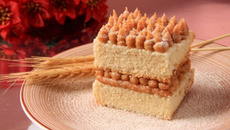 Bolo casado com doce de leite