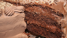 Bolo mousse de chocolate