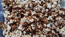 Pipoca com chocolate