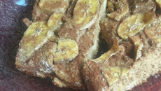 Bolo de banana com farelo de aveia