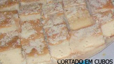 Pão de queijo delicioso (assar inteiro)