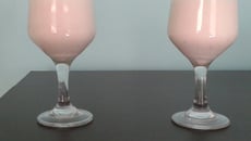 Drink de morango com champagne