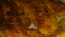 Isca de peixe empanada