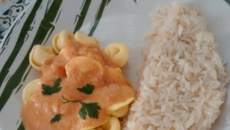 Capeletti de carne ao molho rosé com champingnon