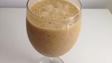 Batida de paçoca com sorvete de creme