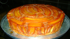 Bolo caramelizado de banana da Cida