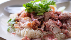 Arroz com carne de porco