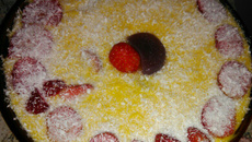 Mousse de manga com morango