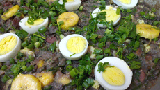 Feijão tropeiro à capixaba