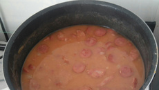 Feijão com tempero caseiro