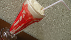 Milk-shake de laka da família burger