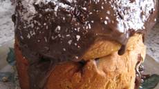 Panetone Recheado de brigadeiro e nozes