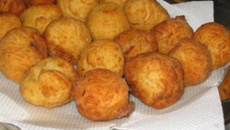 Bolinhas batatas e queijo