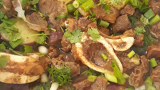 Carne cozida com legumes