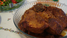 Pernil ao molho de cebola