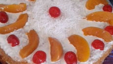 Bolo de pêssego gelado