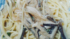 Espaguete com cogumelos