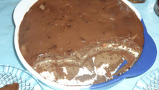 Torta de bolachinha Maria de chocolate