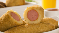 Enroladinho de salsicha muito fácil