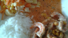 Surubim com camarão assado ao molho especial