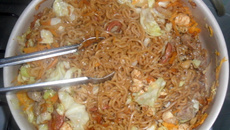 Yakisoba prático e fácil