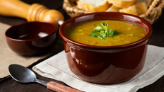 Caldo verde com ervilha