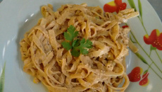 Macarrão com sardinha ou macarrão preguiçoso