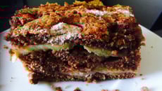 Torta de banana com chocolate e canela
