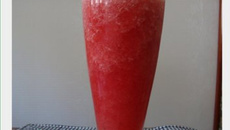 Suco de melancia com banana (Lúcio Cezar )