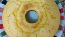 Bolo de fubá com milho cremoso de liquidificador