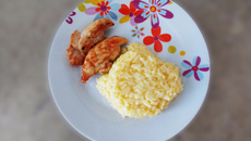 Risoto de laranja e mussarela