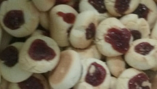 Biscoito de maisena com goiabada