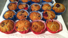 Muffin de uva e morango