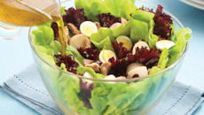 Salada de folhas com atum