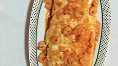 Rocambole de batata com camarão