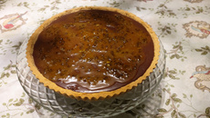 Torta de mousse de maracujá com ganache de chocolate