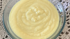 Sagu com creme inglês