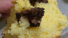 Bolo de fubá com gotas de chocolate