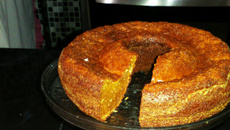 Bolo simples de coco