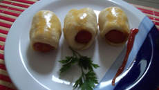 Delicioso mini cachorro quente de forno